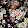 Tissu japonais noir pivoines et chrysanthèmes avec du doré