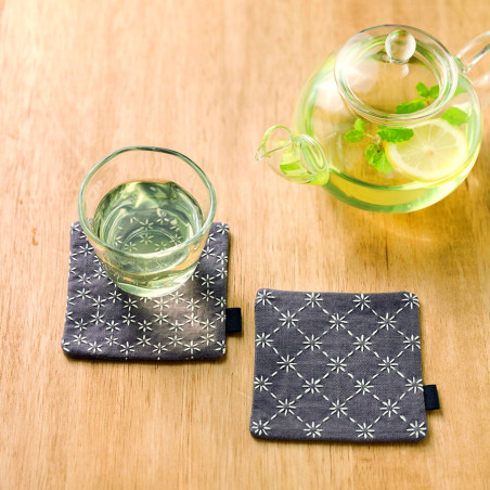 Sashiko kit 2 coasters in dark taupe color
