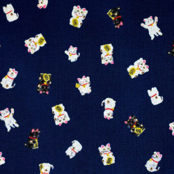 Tissu japonais bleu foncé foncé chats porte bonheur manekineko
