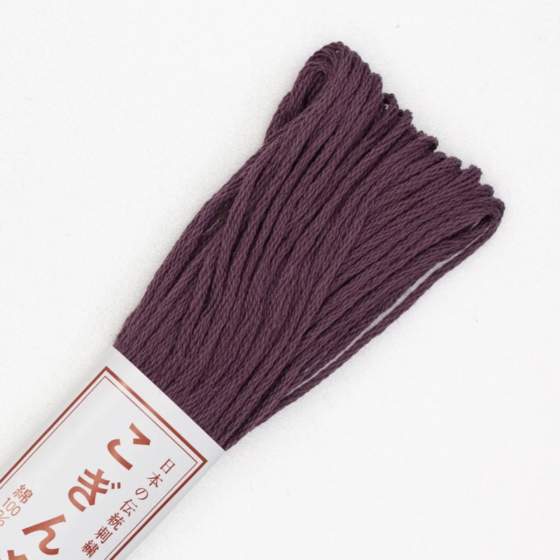 Fil aubergine pour broderie kogin 18m (655)