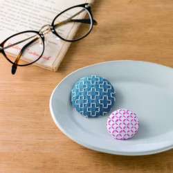 Sashiko Embroidery Kit – Hitomezashi Brooch Set – Beginner Friendly