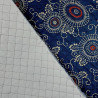 Tissu japonais matelassé indigo faux uni fleurs et arabesques