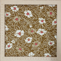 Tissu matelassé japonais camélias sur fond brun caramel
