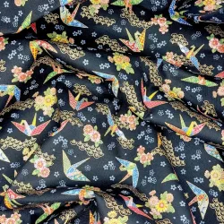 Tissu japonais Cosmo noir grues origami et fleurs – coton doré