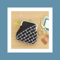 Kit sashiko porte-monnaie retro bleu nuit hitomezashi  – Débutant – Olympus Thread