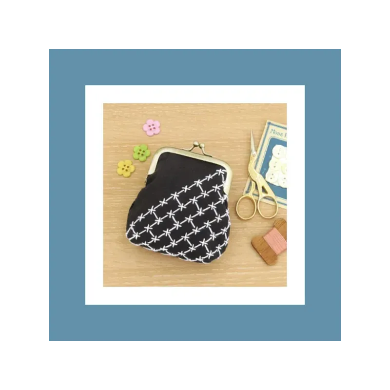 Sashiko embroidery kit – Hitomezashi coin purse set – Beginner friendly