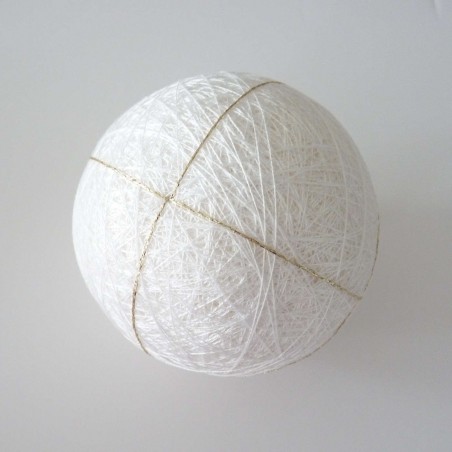 White temari ball 4 divisions 9cm